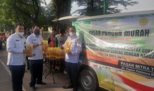 Pemprov Jambi gelar Pangan Murah, jual minyak goreng Rp 14.000 per liter