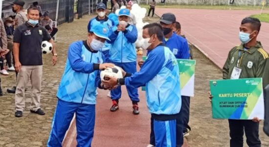 Turnamen sepak bola piala Gubernur Cup 2022 dibuka Gubernur Jambi Al Haris