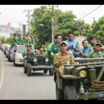 Pemain Merangin diarak keliling Kota Bangko. Foto guh/Pariwarajambi