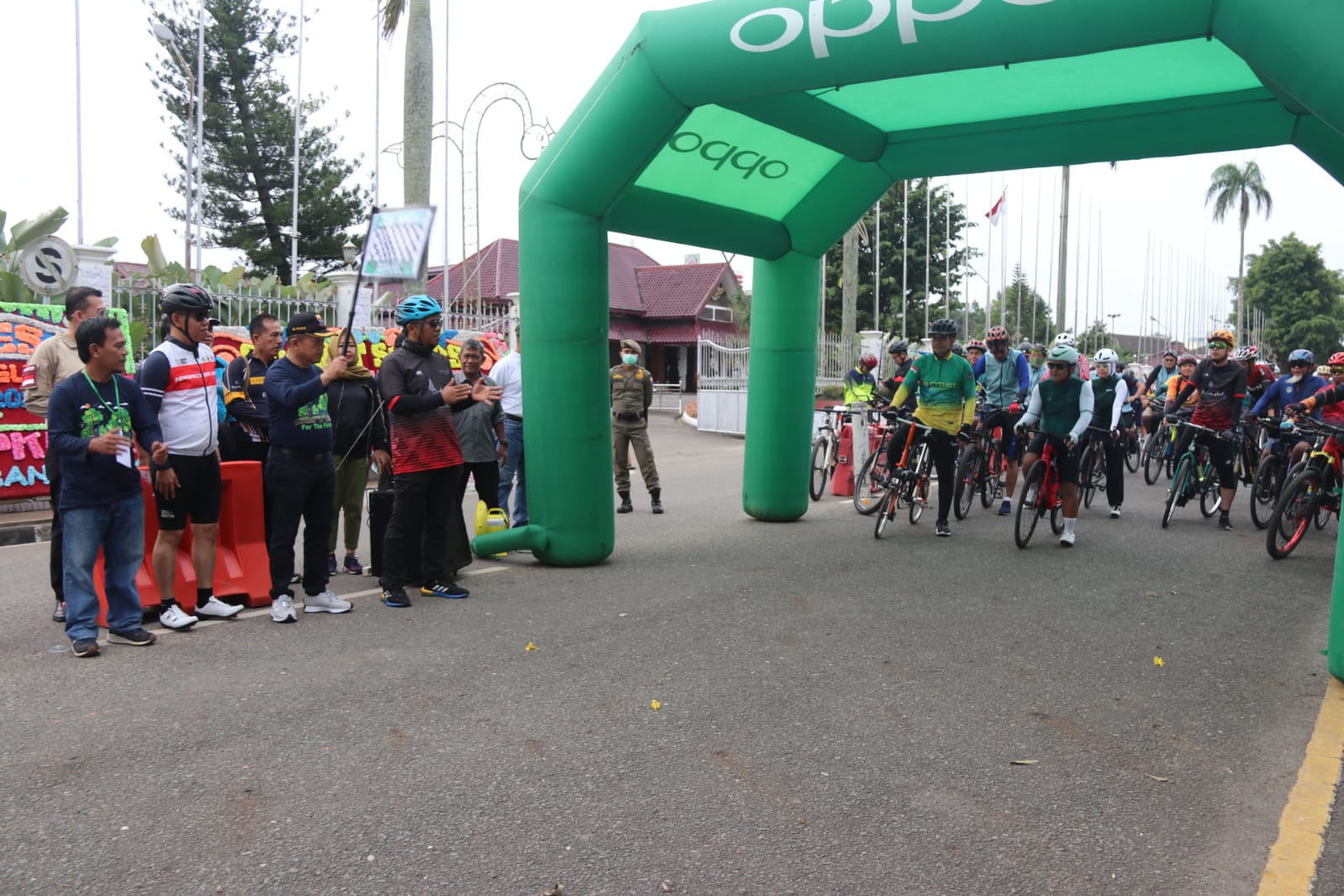 Al Haris Lepas Fun Bike Gowes To Gambut. Foto Agus Kominfo Prov Jambi