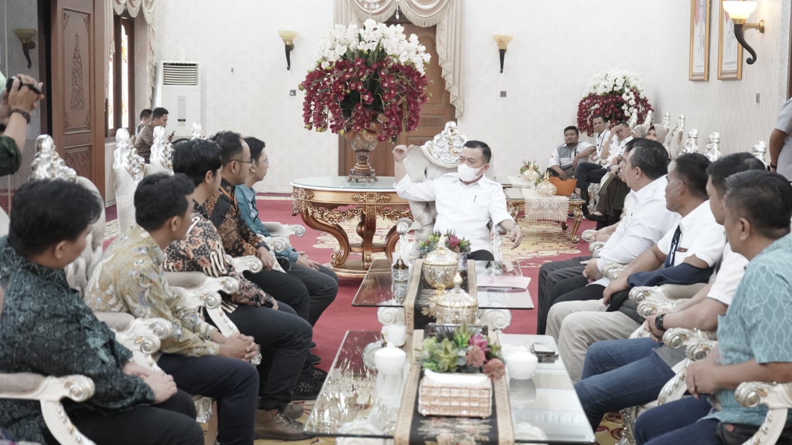 Gubernur Jambi, Al Haris menerima kunjungan Executive General Manager Pertamina Patra Niaga Regional Sumbagsel, Zibali Hisbul Foto dok Kominfo Prov Jambi