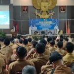 Gubernur Jambi Al Haris memberikan arahan pada rapat koordinasi penguatan pemerintahan dan pembangunan desa Wilayah Jambi Tengah. Foto: Riky Serampas/Pariwarajambi