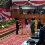Pengucapan sumpah/janji anggota DPRD Provinsi Jambi penganti antar waktu (PAW) sisa masa jabatan 2019-2024. Foto: Riky Serampas/Pariwarajambi
