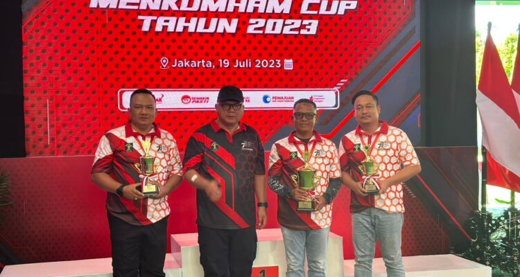 Wakili Kanwil Kemenkumham Jambi, Kalapas Kuala Tungkal Raih Juara II Turnamen Menembak Semarak HDKD ke 78. (Foto/ist)