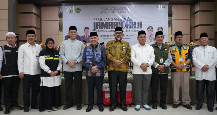 Penyambutan jemaah haji di asrama haji. Foto dok Kominfo Prov Jambi