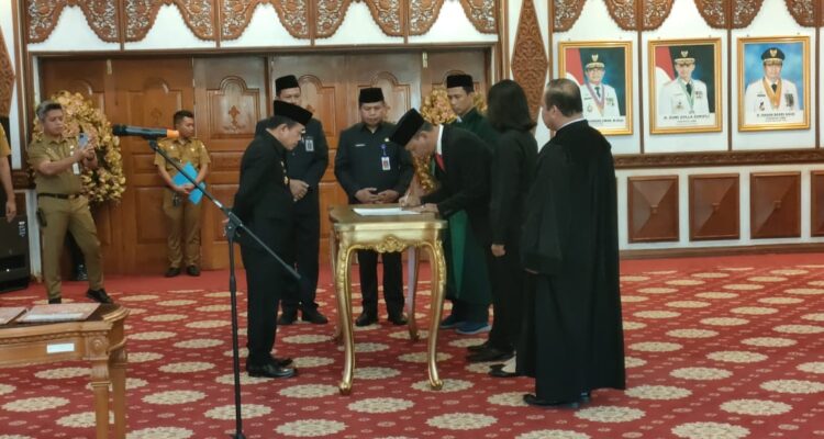 Pelantikan direktur RSUD Provinsi Jambi. Foto: Riky Serampas/Pariwarajambi