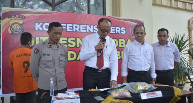Polda Jambi berhasil amankan residivis Narkoba dengan barang bukti hampir 1 Kg Sabu. (Foto: ist)