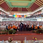 Gubernur Al Haris didepan ribuan mahasiswa baru Universitas Jambi. Foto: Riky Serampas/Pariwarajambi