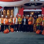 Gubernur Jambi Al Haris bersama jemaah Umroh Lightwater. Foto: Riky Serampas/Pariwarjambi