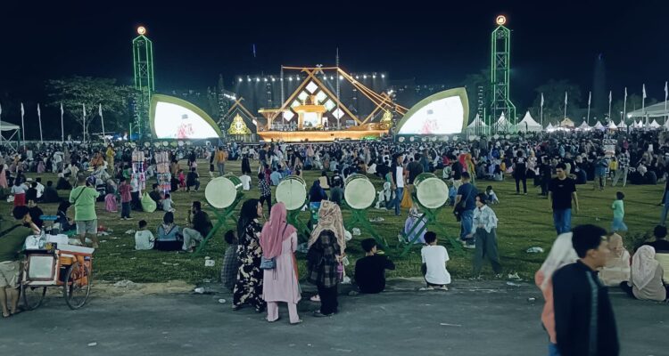 Suasana malam final Tilawatil dewasa STQH ke-XXVII tingkat nasional di Provinsi Jambi. Foto: Riky Serampas/Pariwarajambi