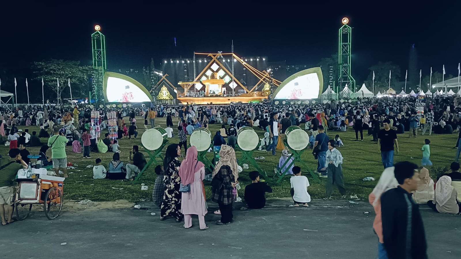 Suasana malam final Tilawatil dewasa STQH ke-XXVII tingkat nasional di Provinsi Jambi. Foto: Riky Serampas/Pariwarajambi