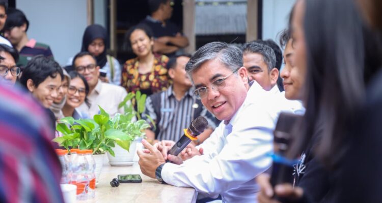 Menaker Sebut Industri Kreatif Bisa Jadi Laboratorium Program Magang Nasional - 5